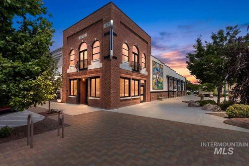 147 Main Ave E, Twin Falls, ID, 83301-6229 | Card Image