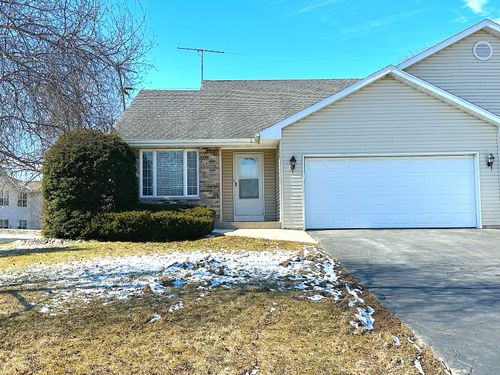 460 Fox Ln, WALWORTH, WI, 53184-9792 | Card Image