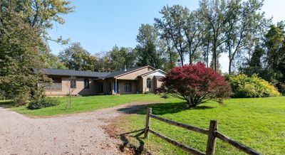 1102 Spear Street, House other with 4 bedrooms, 3 bathrooms and null parking in South Burlington VT | Image 2