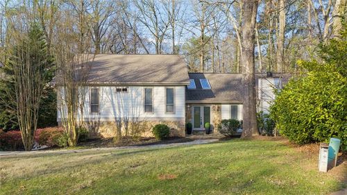 525 Spender Trce, Sandy Springs, GA, 30350-5017 | Card Image