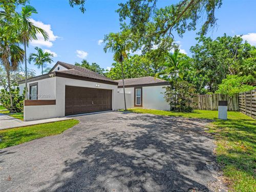 15491 Sw 153rd St, Miami, FL, 33187-5426 | Card Image