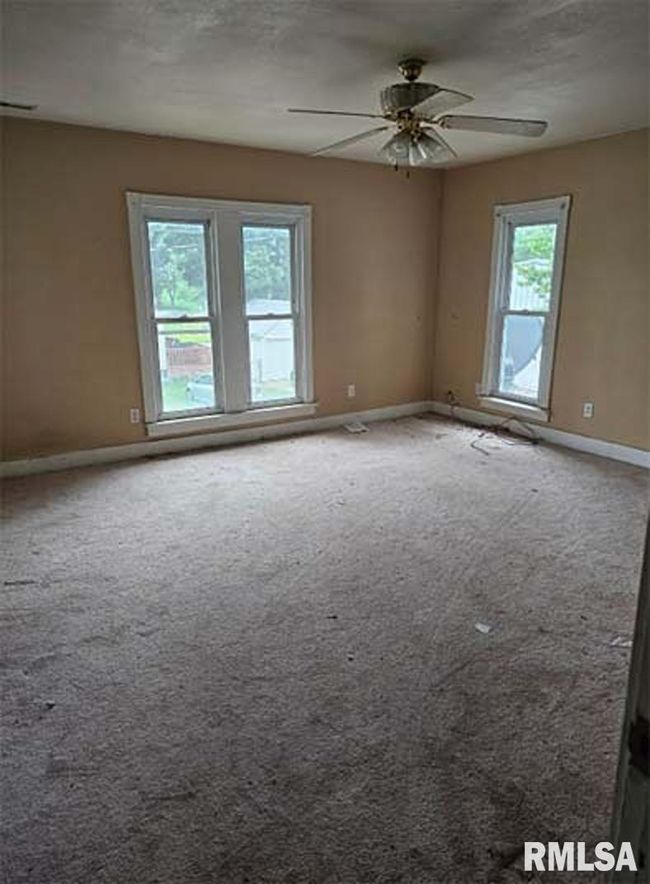 113 S Franklin St, House other with 5 bedrooms, 2 bathrooms and null parking in Camp Point IL | Image 14