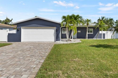 10129 4th St E, TREASURE ISLAND, FL, 33706-3109 | Card Image