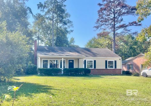 227 Country Club Dr, Greenville, AL, 36037-1305 | Card Image