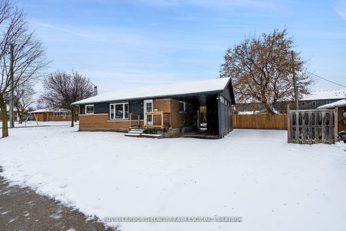183 Sekura St, Cambridge, ON, N1R3R2 | Card Image