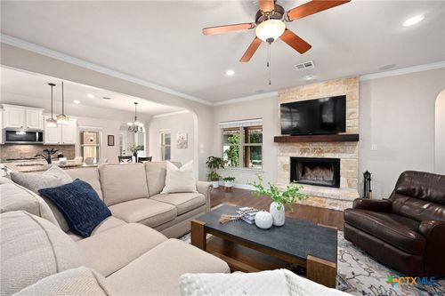 30011 Edgewood Dr, Georgetown, TX, 78628-1012 | Card Image