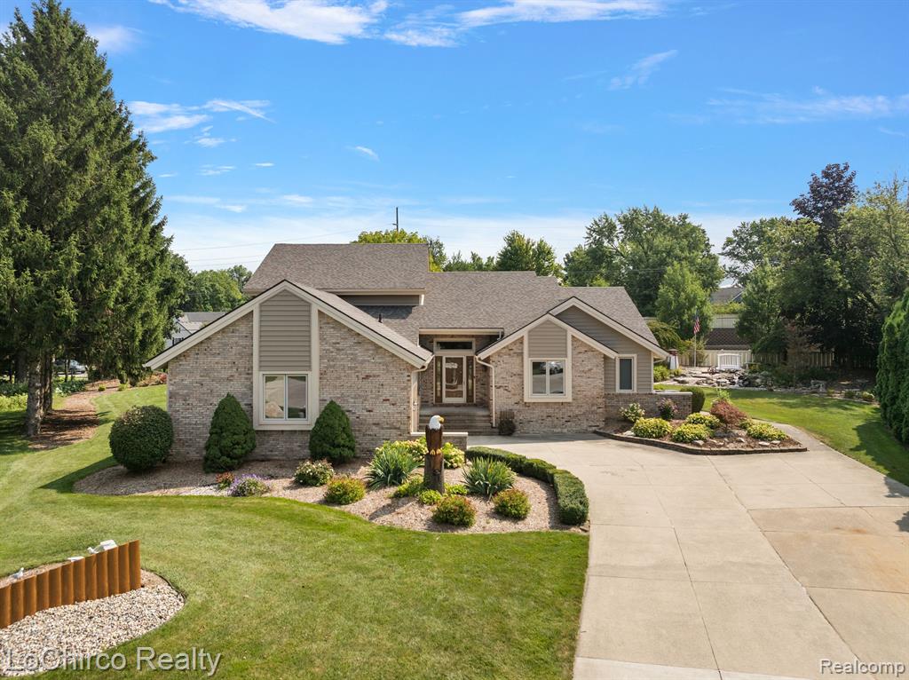 Hidden Ln, Rochester Hills, MI 48309