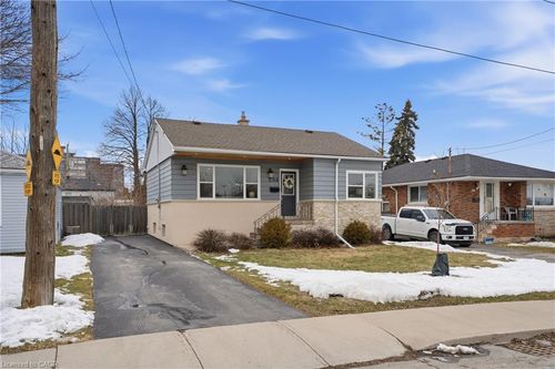 208 E 44th St, Hamilton, ON, L8T3H6 | Card Image