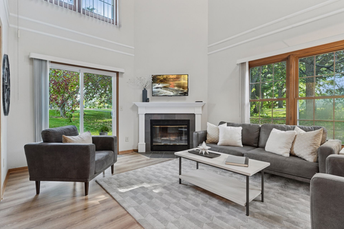 1652 Rose Hill Cir, Lauderdale, MN, 55108-1300 | Card Image