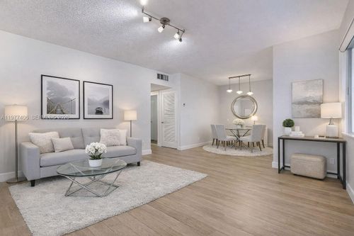 apt-d303-5300 Washington St, Hollywood, FL, 33021-7709 | Card Image