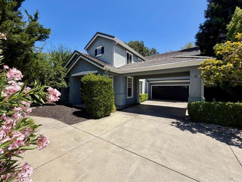 5 Blackberry Dr, Napa, CA, 94558 | Card Image