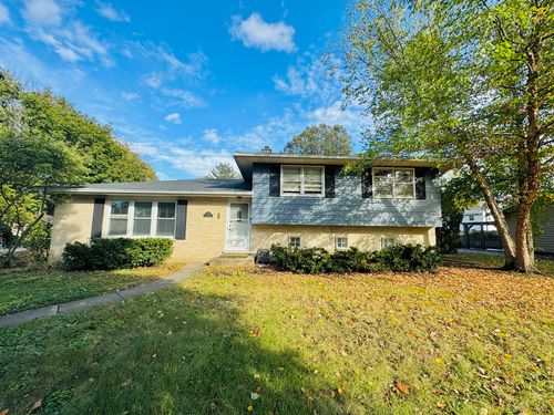 1136 Laurel Ln, Naperville, IL, 60540-7833 | Card Image