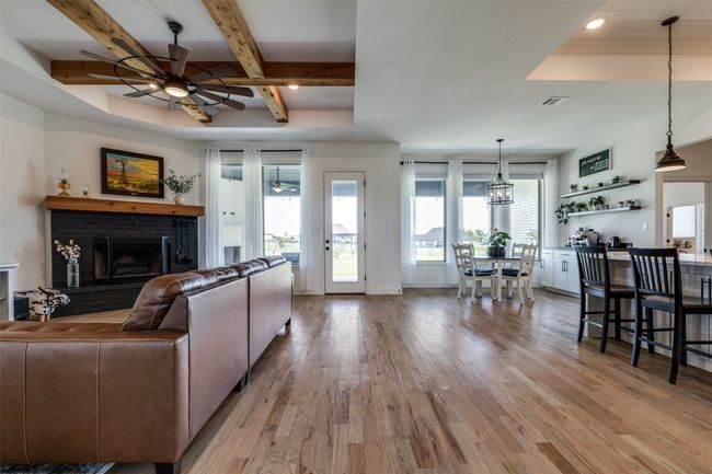 120 Southern Ct, House other with 4 bedrooms, 3 bathrooms and null parking in Springtown TX | Image 8
