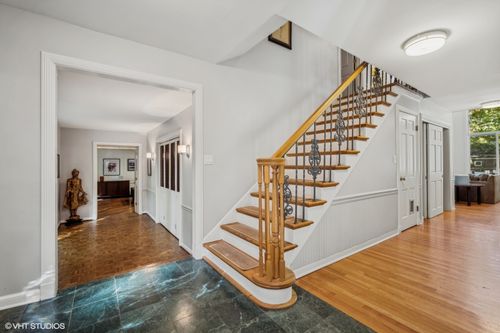565 Juneberry Rd, Riverwoods, IL, 60015-3784 | Card Image
