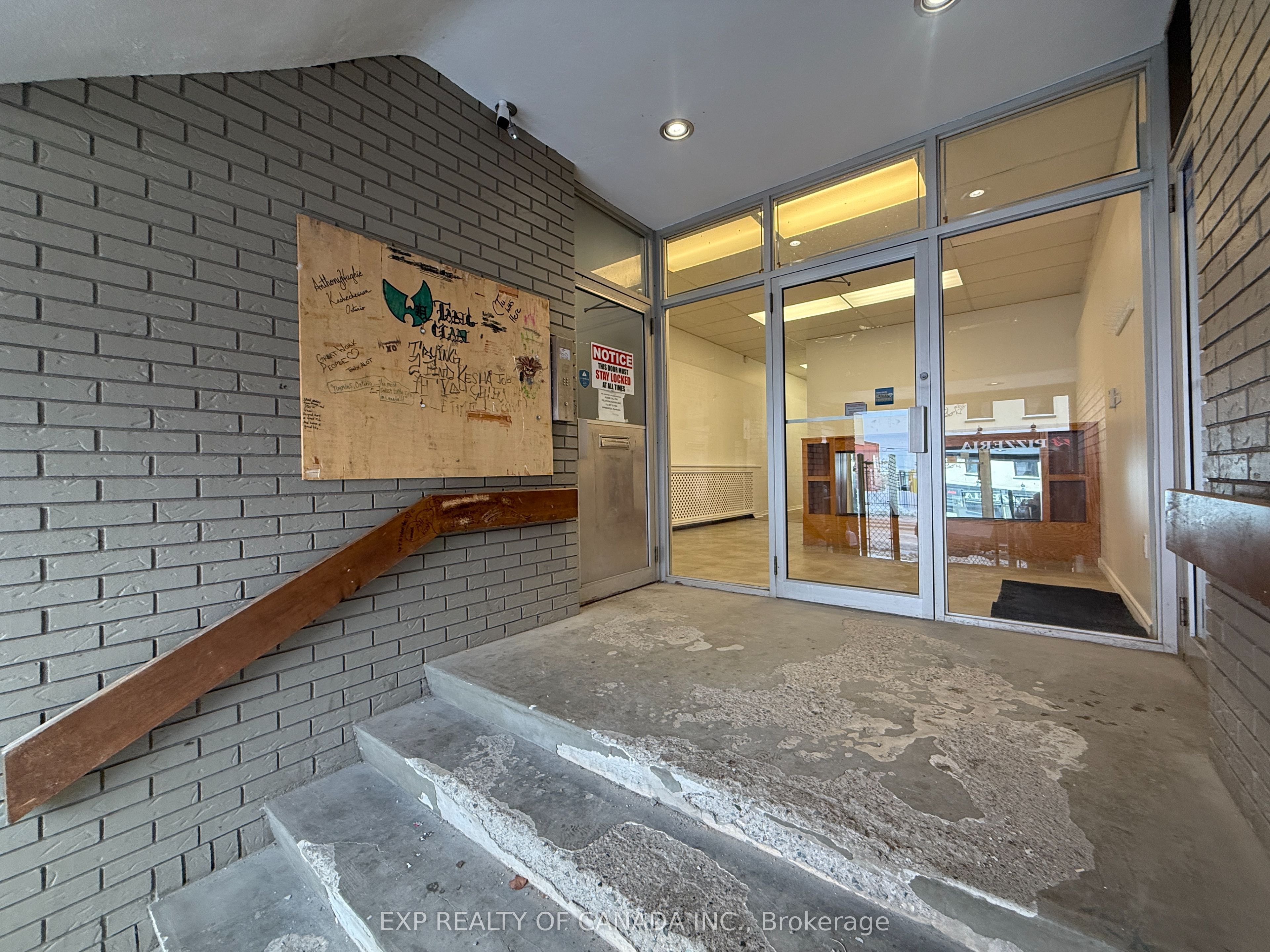 Commercial Lease in Timmins 2