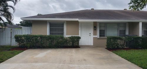 9212 W Highland Pines Dr, Palm Beach Gardens, FL, 33418-5757 | Card Image