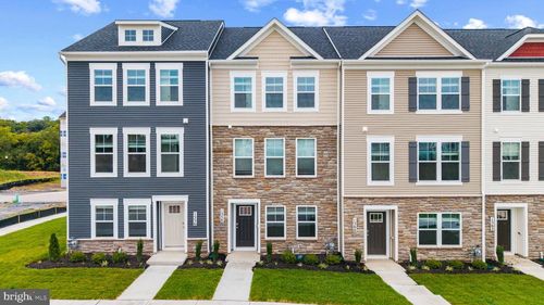 1560 Bentstalk Dr, Frederick, MD, 21703-1476 | Card Image