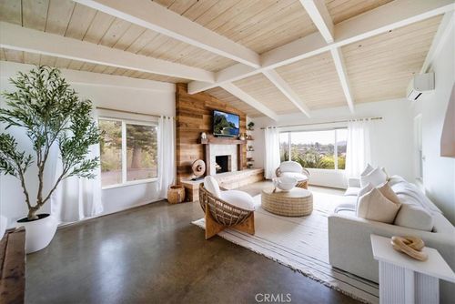 3057 Via Hermosa, Escondido, CA, 92029 | Card Image