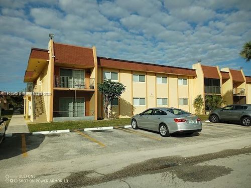 apt-2d-2952 Nw 55th Ave, Lauderhill, FL, 33313-1420 | Card Image