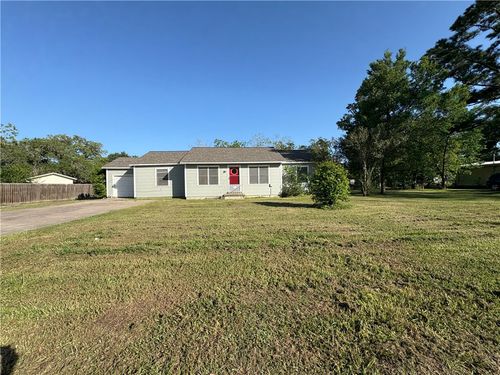 203 Dugger St, Edna, TX, 77957-3215 | Card Image