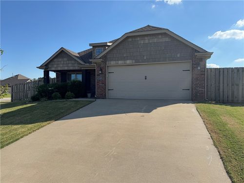 1001 Tulip St, Centerton, AR, 72719-6049 | Card Image