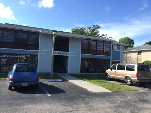 apt-208j-9719 Hammocks Blvd, Miami, FL, 33196-1548 | Card Image