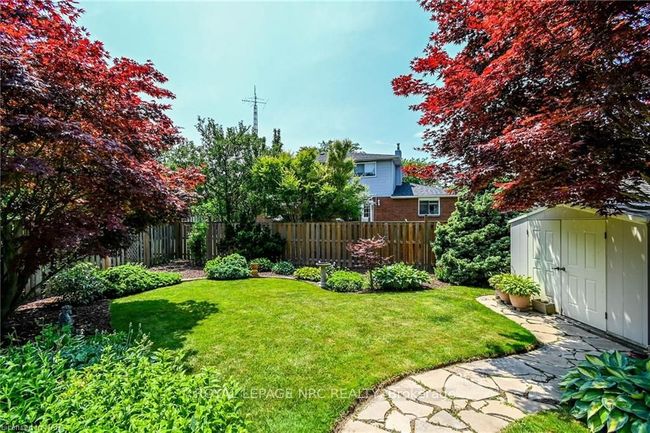 601 Bunting Rd, House other with 3 bedrooms, 2 bathrooms and 6 parking in Saint Catharines ON | Image 38