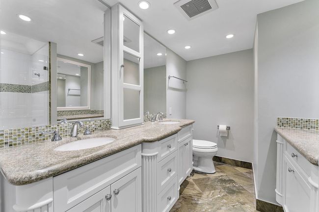 APT-301 - 1225 S Ocean Blvd, Condo with 2 bedrooms, 2 bathrooms and null parking in Delray Beach FL | Image 17