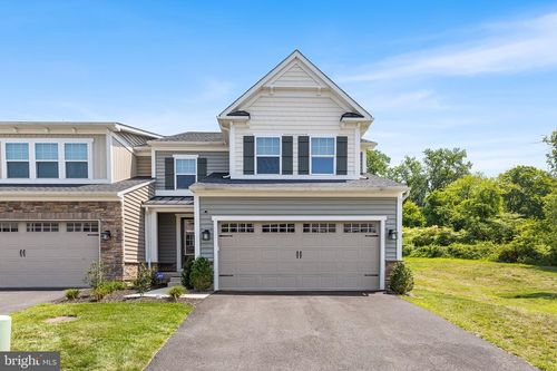 331 Ponds Edge Dr, MEDIA, PA, 19063-2727 | Card Image