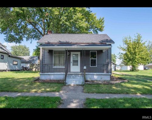 433 Freeman St, Kendallville, IN, 46755-2203 | Card Image