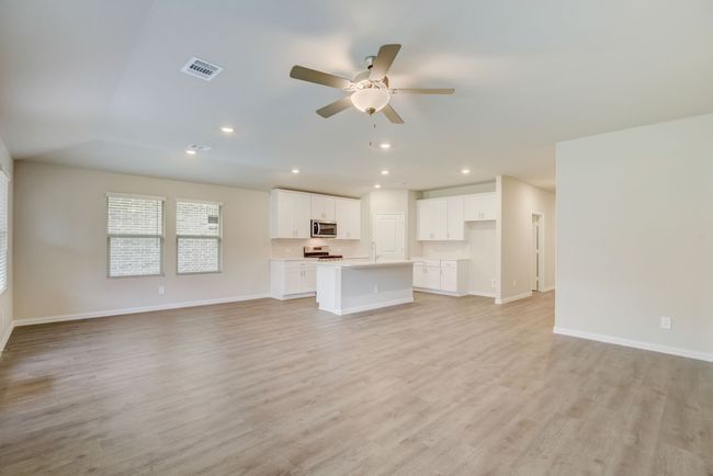 Photo is not of the actual home, but is an inspirational photo of builder’s model home and may depict options, furnishings, and/or decorator features that are not included. | Image 8