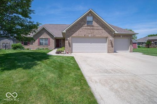 4838 W Cedar Creek Pl, New Palestine, IN, 46163-8704 | Card Image