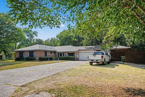 737 Judy Ln, Seagoville, TX, 75159-1747 | Card Image