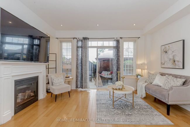 9 Dufay Rd, House attached with 4 bedrooms, 4 bathrooms and 3 parking in Brampton ON | Image 11