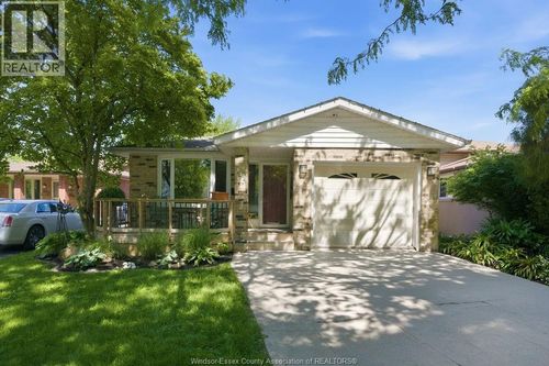 512 Elinor St, Windsor, ON, N8P1E4 | Card Image