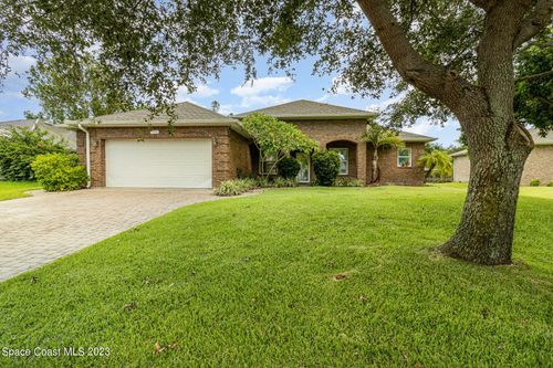 113 Palm Cir, Melbourne, FL, 32940-7204 | Card Image
