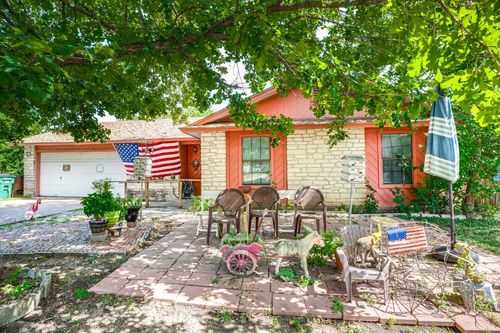902 Fieldstone Pl, Round Rock, TX, 78664-6856 | Card Image