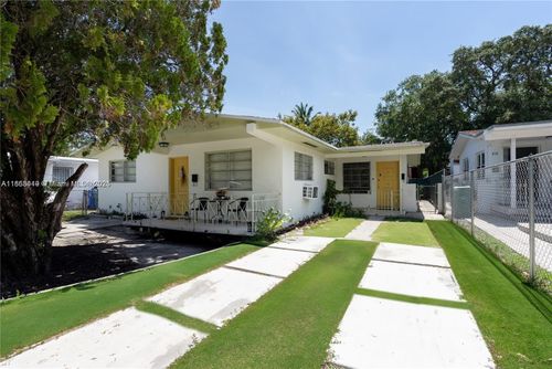 320-320 Ne 55th Ter, Miami, FL, 33137-2535 | Card Image