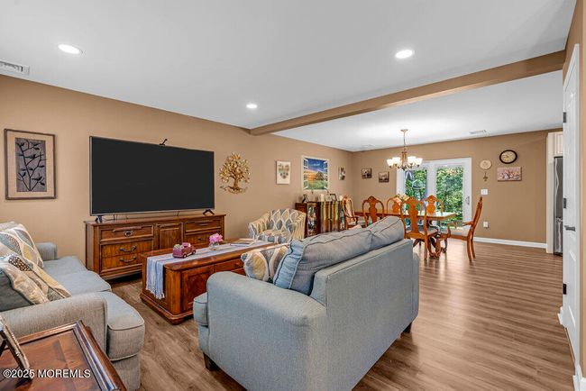 119 Darien Rd, House other with 6 bedrooms, 3 bathrooms and null parking in Howell NJ | Image 6