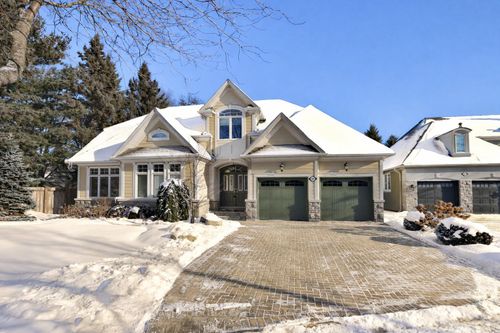 806 Hidden Grove Lane, Mississauga, ON, L5H4L3 | Card Image