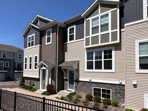 2280 Polar Way, North Saint Paul, MN, 55109-1774 | Card Image