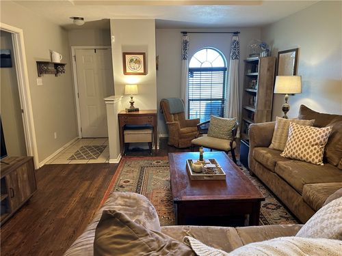 apt-b-904 Camellia Ct, College Station, TX, 77840-4127 | Card Image