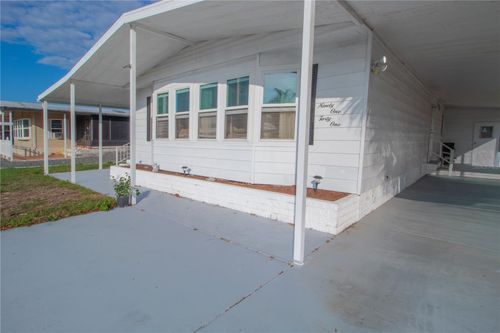 9141 Salisbury Dr, Brooksville, FL, 34613-4973 | Card Image