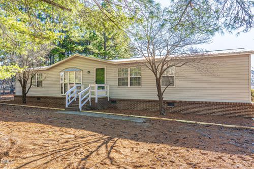 660 Pinebluff Lake Rd, Aberdeen, NC, 28315-4934 | Card Image