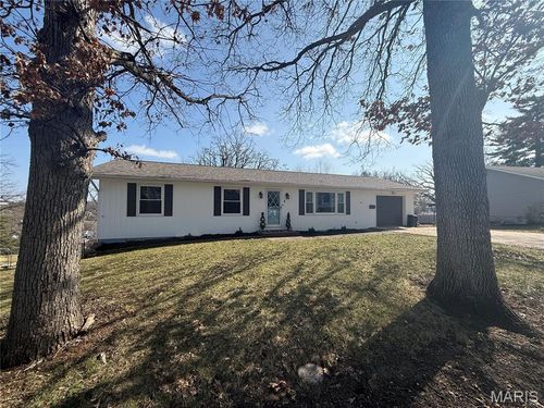 6 Fair Oaks Dr, Hannibal, MO, 63401-2859 | Card Image