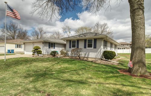 1414 Rosehill Ave, Camanche, IA, 52730-1136 | Card Image