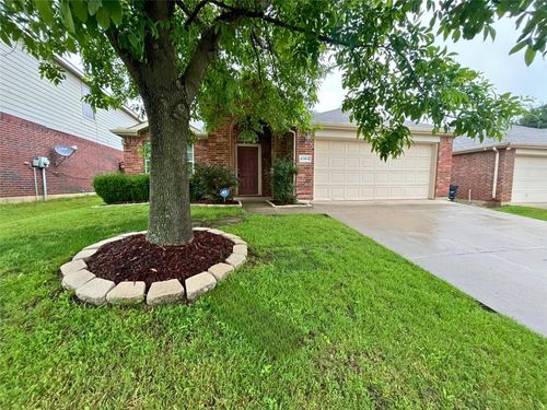 6304 Spring Ranch Dr, Fort Worth, TX, 76179-7730 | Card Image