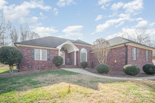 6104 Charity Dr, Marshville, NC, 28103-7810 | Card Image