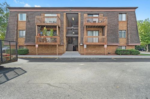 apt-c15-2840 Colonial Ave Sw, Roanoke, VA, 24015-3869 | Card Image