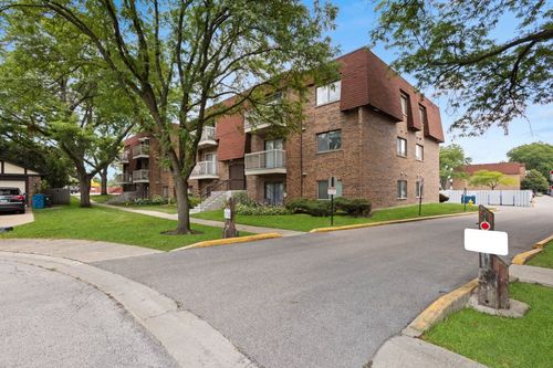 2c6-707 W Central Rd, Mount Prospect, IL, 60056-6503 | Card Image